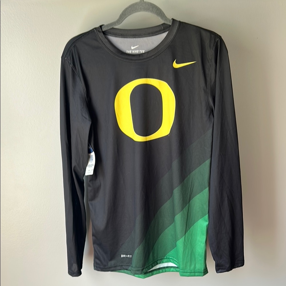 NWT Nike Men's Oregon shirt